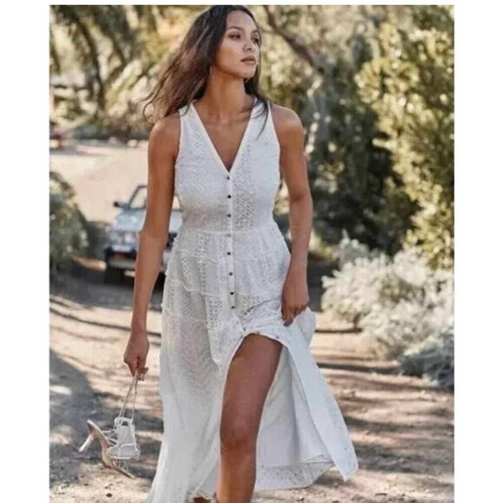 White House Black Market White Lace Dress
